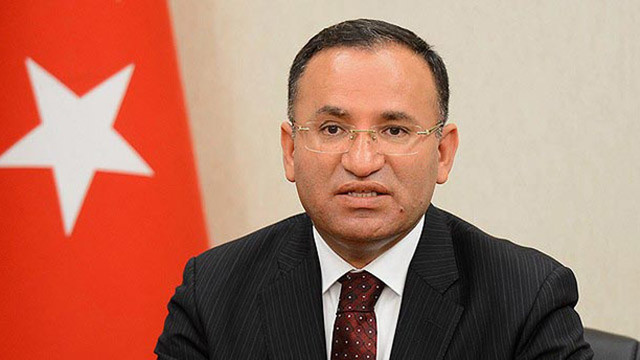 Adalet Bakanı Bozdağ 2 bin 954 sözleşmeli personel alınacağını bildirdi