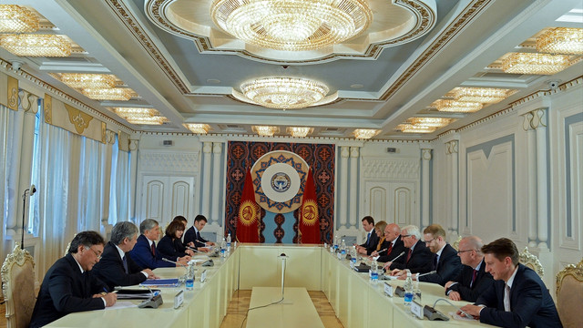 Almanya Dışişleri Bakanı Steinmeier, Kırgızistan'da