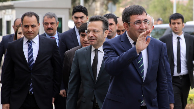 Yılmaz, Sarı ve Ünal, Diyarbakır'da