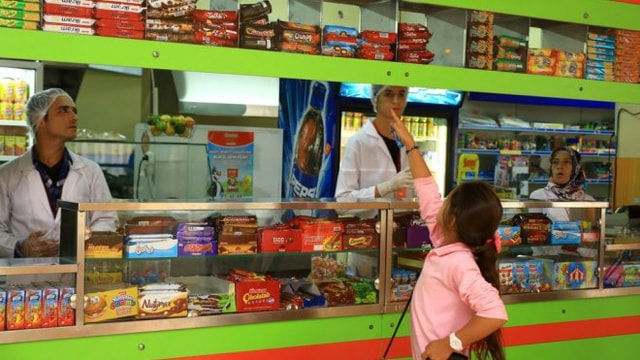 Okul kantinlerinde kola ve çikolata satışı yasaklandı