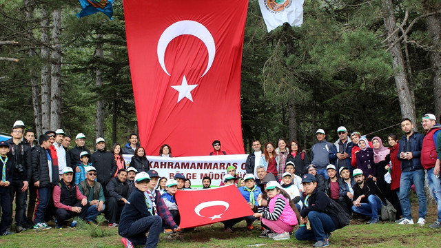 Bin 850 rakımda ormanlar için yürüdüler