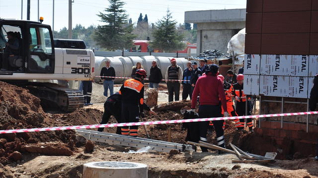 Denizli'de hastane inşaatında göçük: 2 ölü