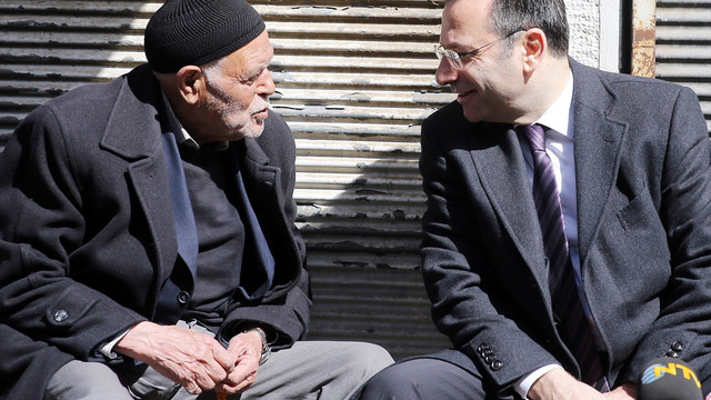 Diyarbakır Valisi Aksoy'dan Sur esnafına ziyaret