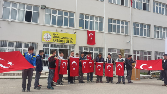 Düzce'de şehitler anısına fidan dikildi