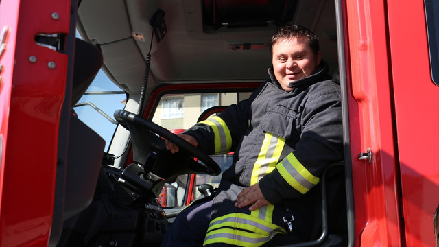 Engelliler temsili itfaiyeci oldu