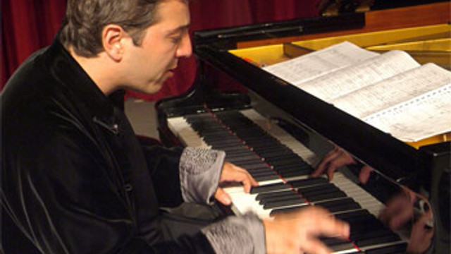 Fazıl Say 2 ile 4 yıl hapis istemiyle yargılandı