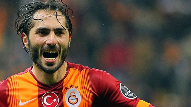 Galatasaraylı futbolcu Hamit Altıntopun ayak bileği kırıldı