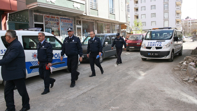Iğdır'da ruhsatsız dershane mühürlendi