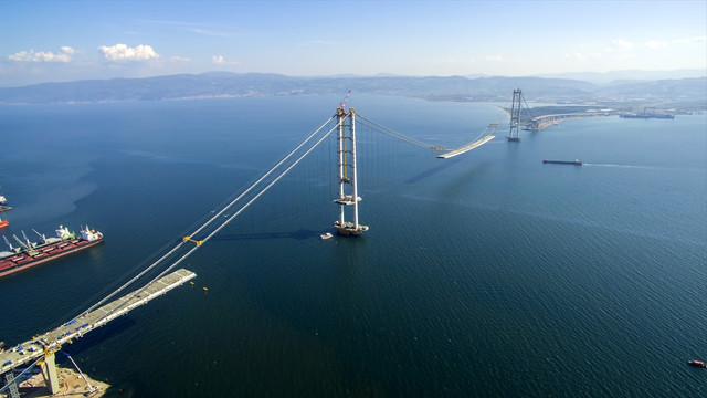 İzmit Körfez Geçişi Asma Köprüsü havadan görüntülendi