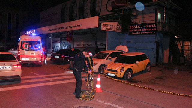 Kocaeli'de silahlı ve bıçaklı kavga: 2 yaralı