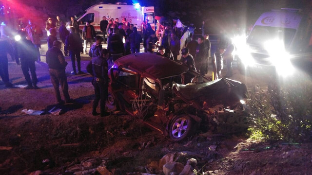 Mardin'de trafik kazası: 20 yaralı