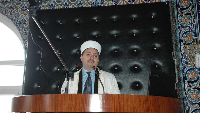 Online cuma vaazı ve sohbet imkanı