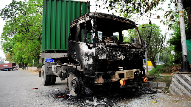 Pakistanda Mümtaz Kadrinin idamını protesto eden 300 gösterici gözaltına alındı