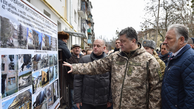 Poroşenko, Ukrayna'nın doğusunda