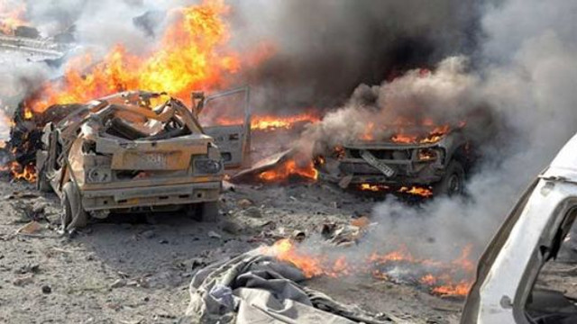 Suriyeli savaş uçakları yakıt pazarını bombaladı: 15 ölü 40 yaralı