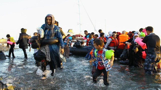 Yasa dışı geçiş yapmaya çalışan 619 mülteci yakalandı