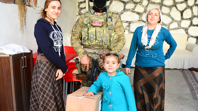 Şırnak'taki ailelere gıda yardımı