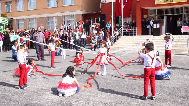 23 Nisan Ulusal Egemenlik ve Çocuk Bayramı