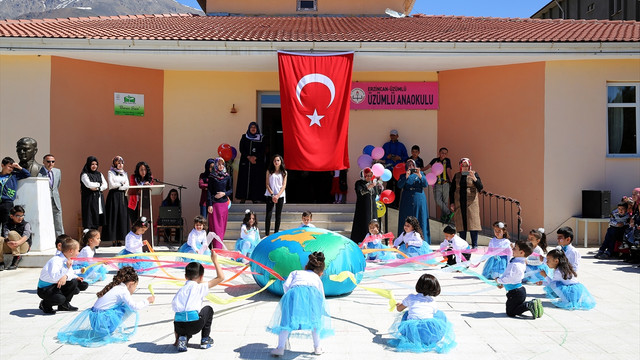 23 Nisan Ulusal Egemenlik ve Çocuk Bayramı