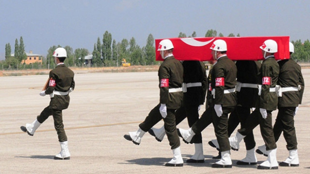 Şehit Yüzbaşı için Mardinde tören düzenlendi