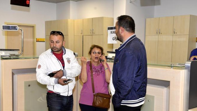 Adanada telefon dolandırıcılığını gişe memuru önledi