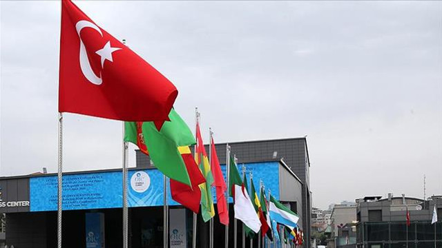 İslam ülkelerinin ilk Genç Liderler Zirvesi İstanbulda yapılacak