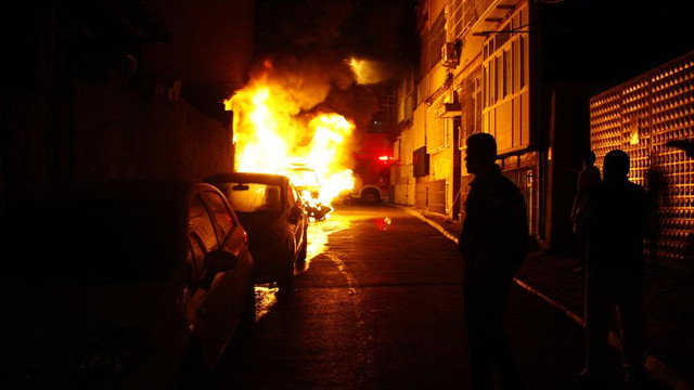 İstanbulda 11 araç kundaklandı