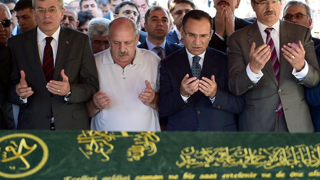 Adalet Bakanı Bozdağ, İstanbul'da cenazeye katıldı