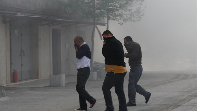 Adana'da apartmanda yangın