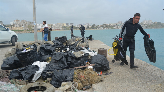 Adana'da liman ve barınaklarda dip temizliği