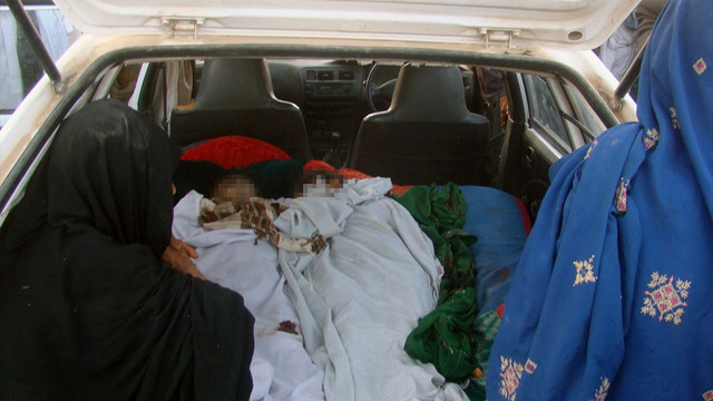 Afganistan askeri sivilleri vurdu