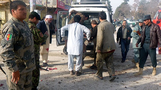 Afganistanda bombalı saldırı