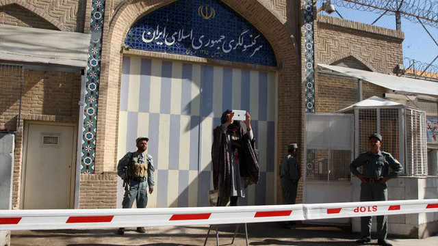 Afganistan'da İran protesto edildi