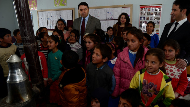 Ağrı Valisi Işın'dan köy ziyareti