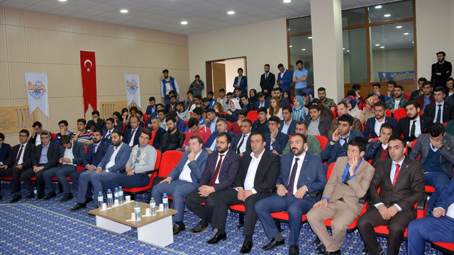 AK Parti Gençlik Kolları Genel Başkanı Ecertaş: