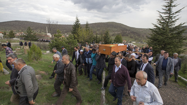AK Parti'li Ünal'ın acı günü