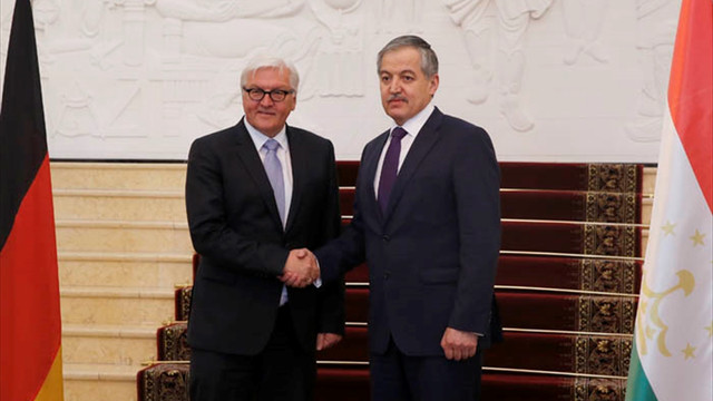 Almanya Dışişleri Bakanı Steinmeier Tacikistan'da