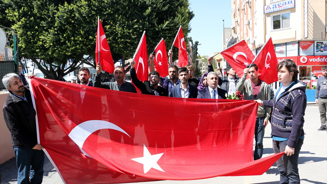 Alperen ocağı üyeleri şehitler için yürüdü