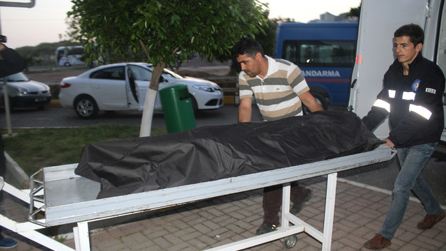 Antalya'da kayalıklardan düşen turist öldü