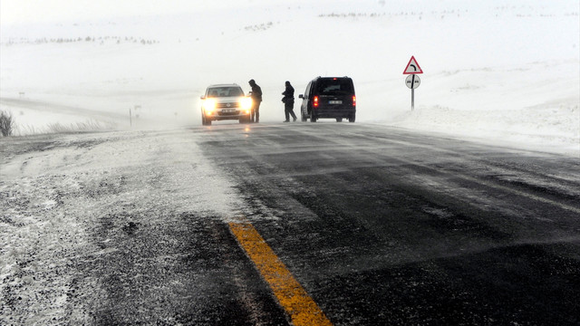 Ardahan'da kar ve tipi