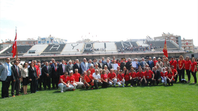 Aydın'da  Çanakkale Ağıdı söyleme rekoru kırıldı