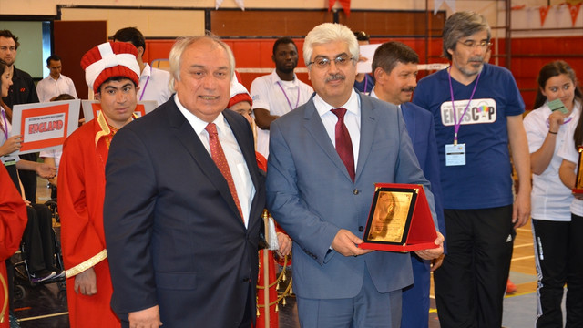 Badminton: Uluslararası 2. Enes Cup Bedensel Engelliler Turnuvası