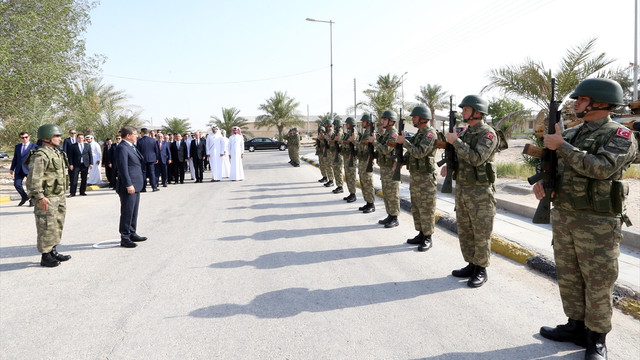Başbakan Davutoğlu Katar'da