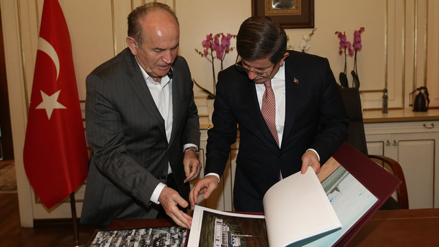 Başbakan Davutoğlu İstanbul'da