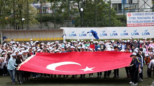 Bin Minik El Bir Bayrak projesi