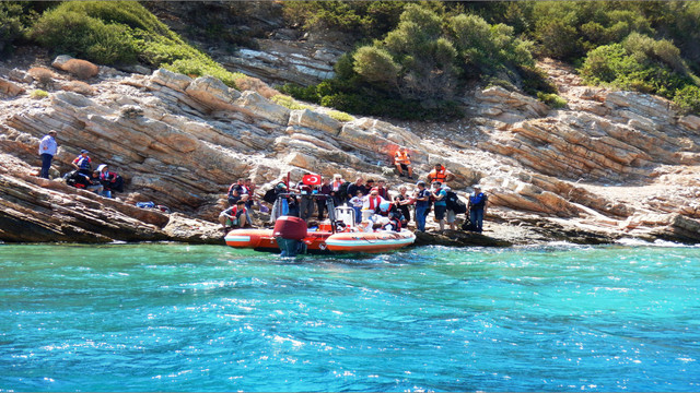 Kaçakları taşıyan bot battı: 5 ölü