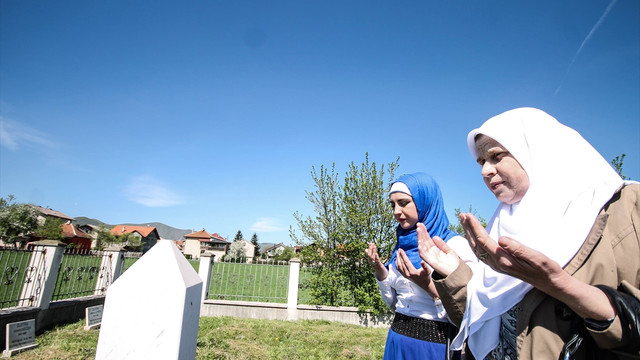 Bosna'daki Ahmiçi katliamının 23. yıl dönümü