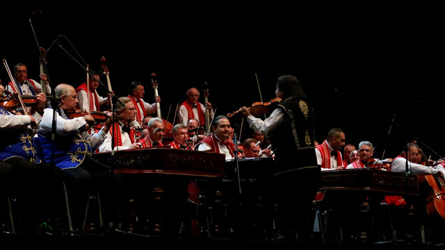 Budapeşte Gypsy Senfoni Orkestrası İstanbul'da konser verdi