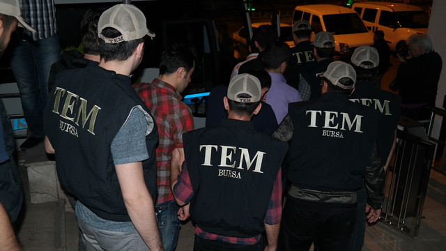Bursa merkezli 4 ilde FETÖ operasyonu: 30 gözaltı
