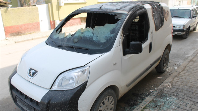 Bursa'da 3 aracın kundaklandığı iddiası